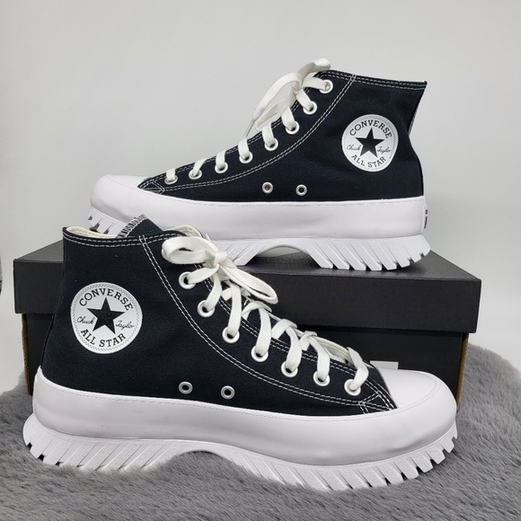 New Converse Chuck Taylor All Star Lugged 2.0 Size 10.5 Women's Shoes - Picture 1 of 7